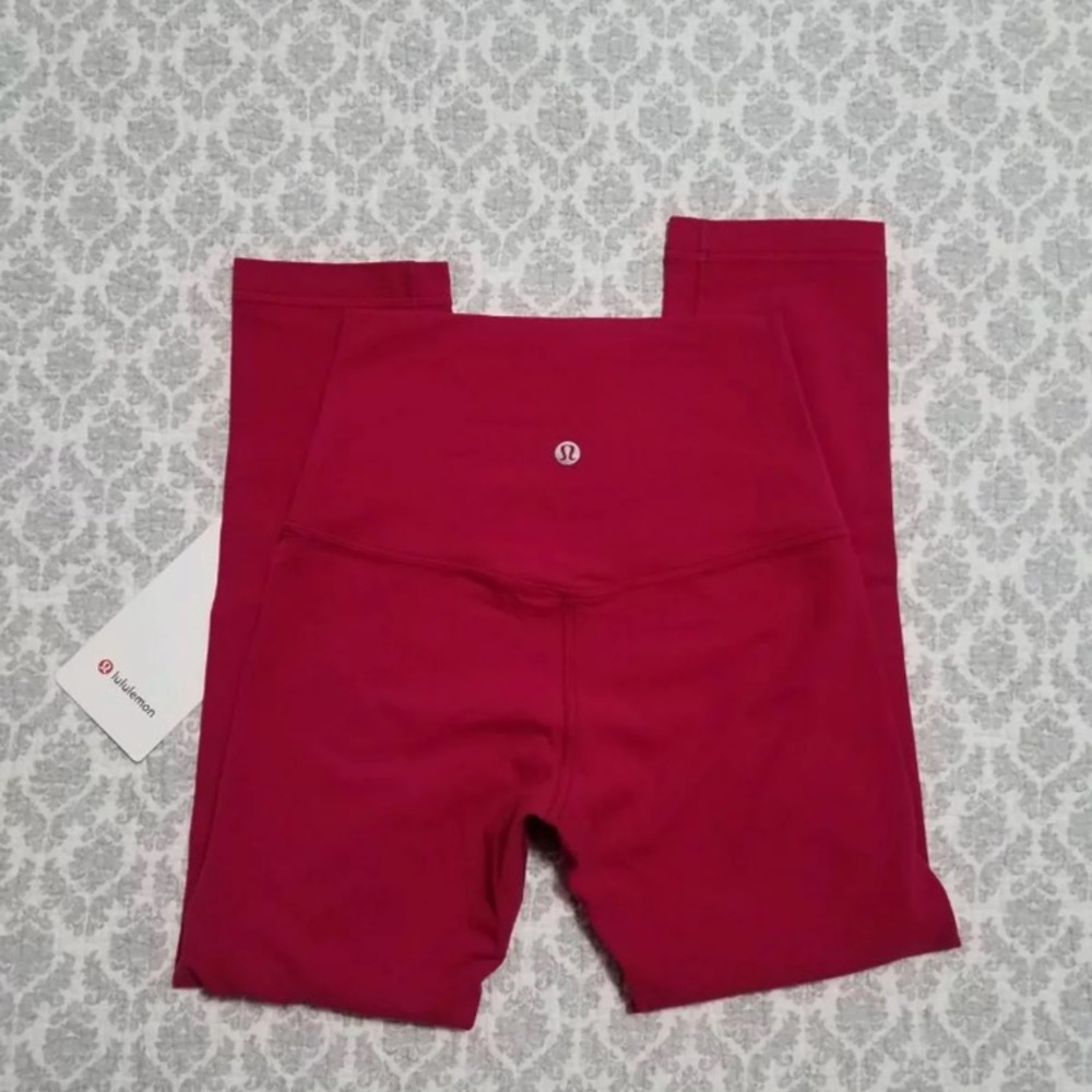 Lululemon crop size 2